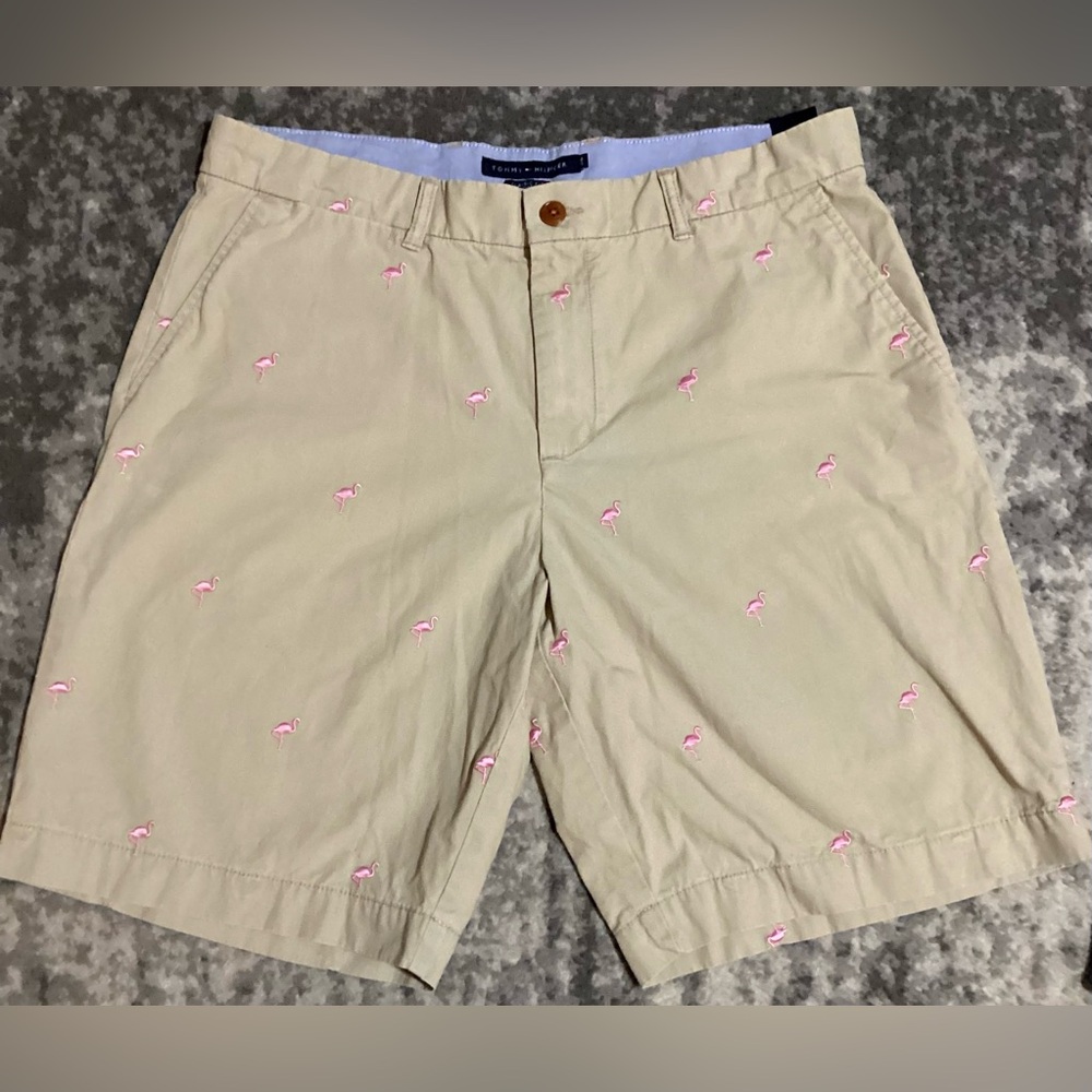 Tommy Hilfiger Men’s Tan Shorts, Classic Fit Chino Pink Flamingos 9.5” Inseam